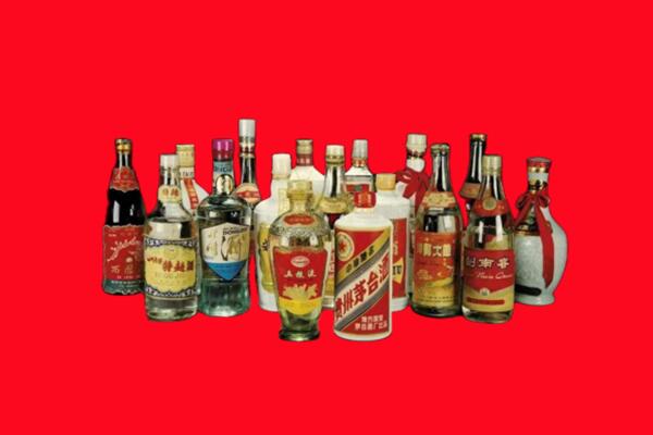 阿勒泰市回收十八老酒.jpg